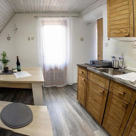 Apartament Apartma Petra Ravnik - Wanderer'S Hut Bohinj Zewnętrze zdjęcie