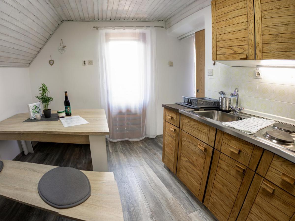 Apartament Apartma Petra Ravnik - Wanderer'S Hut Bohinj Zewnętrze zdjęcie