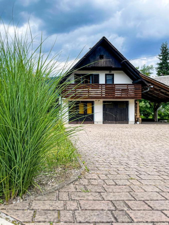 Apartament Apartma Petra Ravnik - Wanderer'S Hut Bohinj Zewnętrze zdjęcie